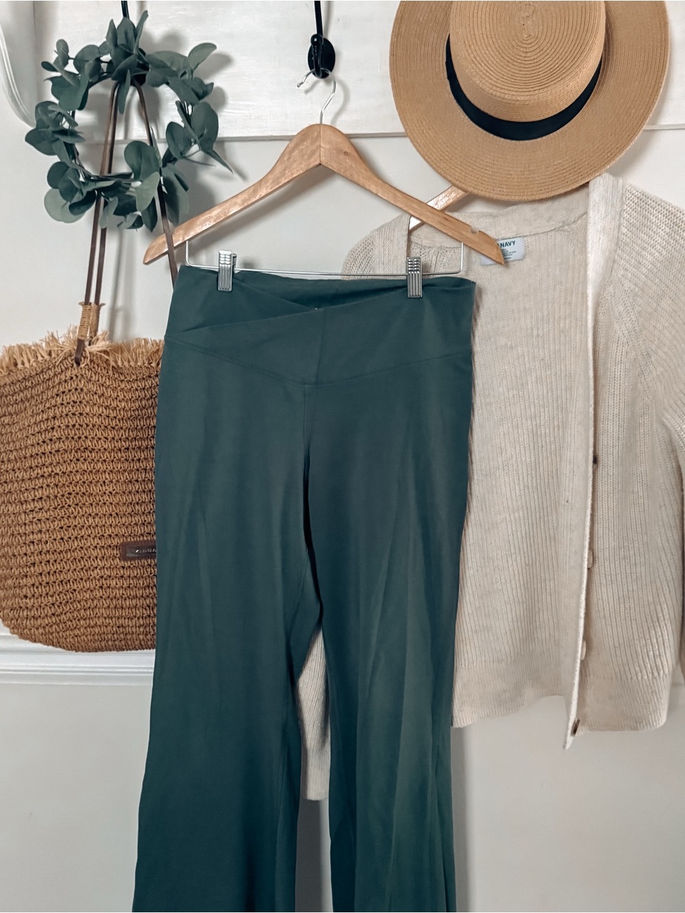 Old Navy High-Rise Super Flare Leggings